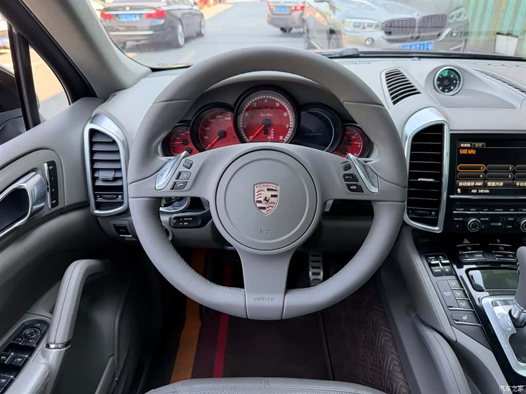 Porsche Cayenne, 2011 все фото