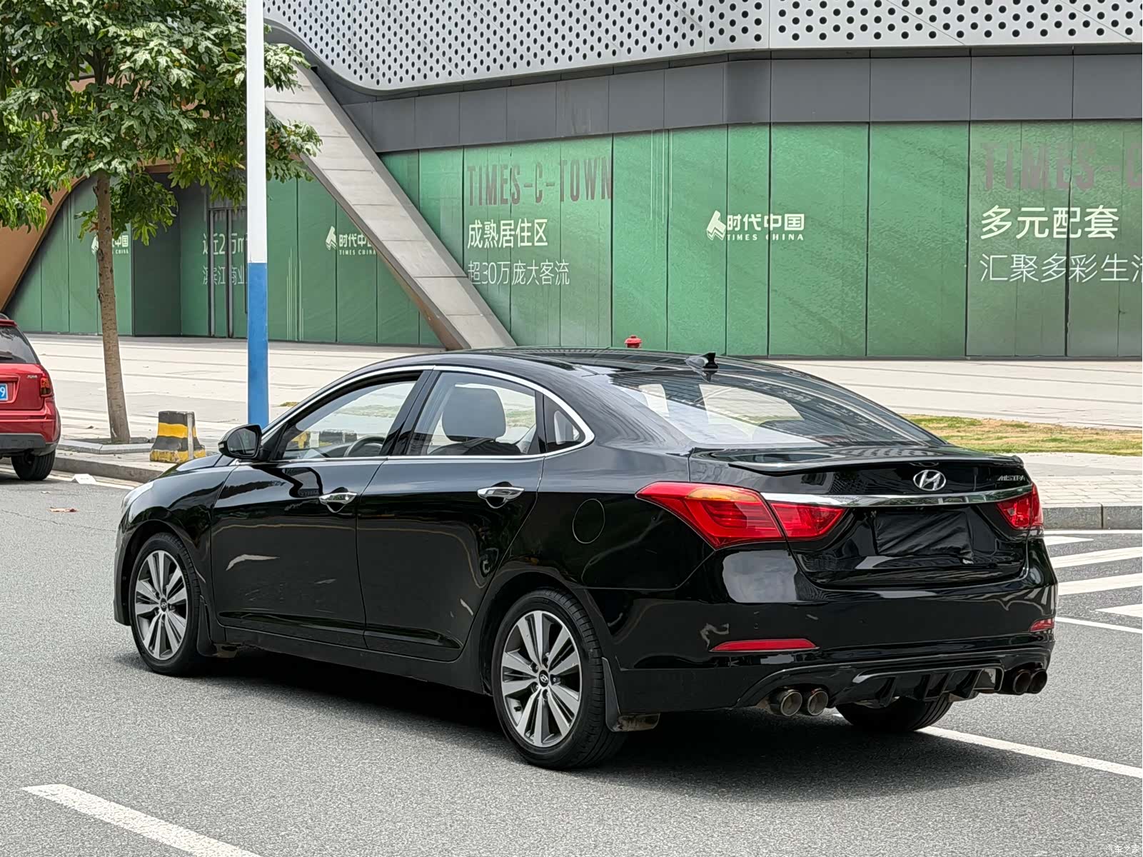 Hyundai GLS, 2016 4