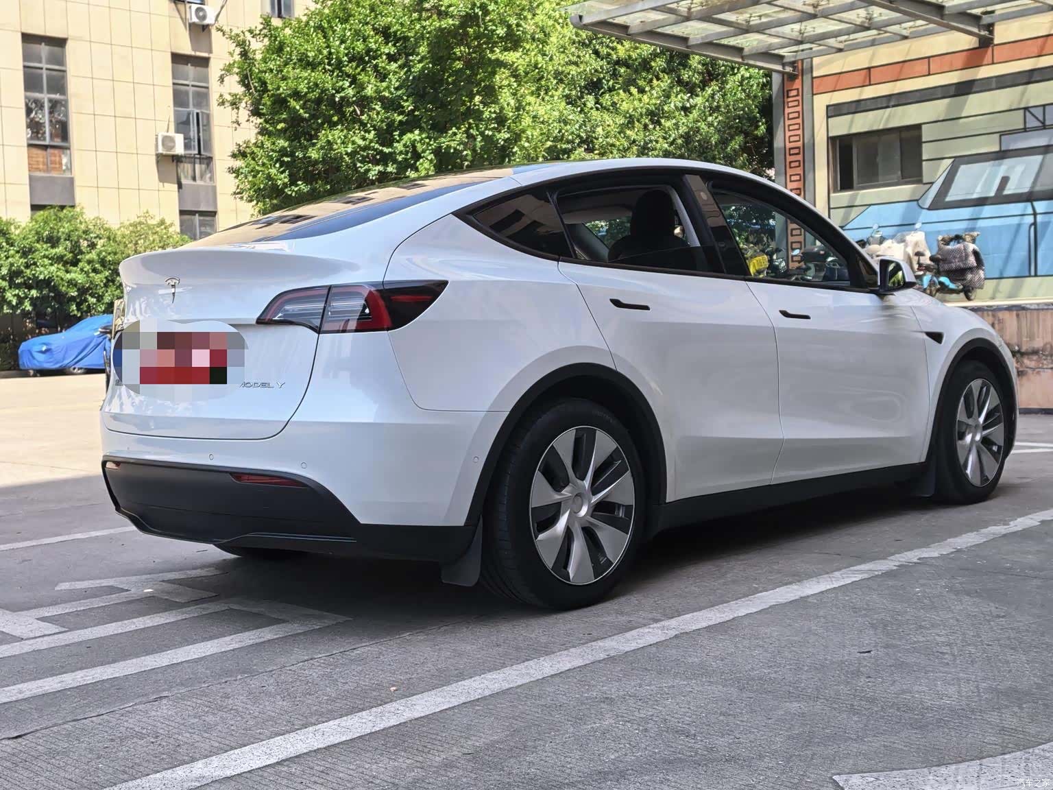 Tesla Model Y, 2022 12