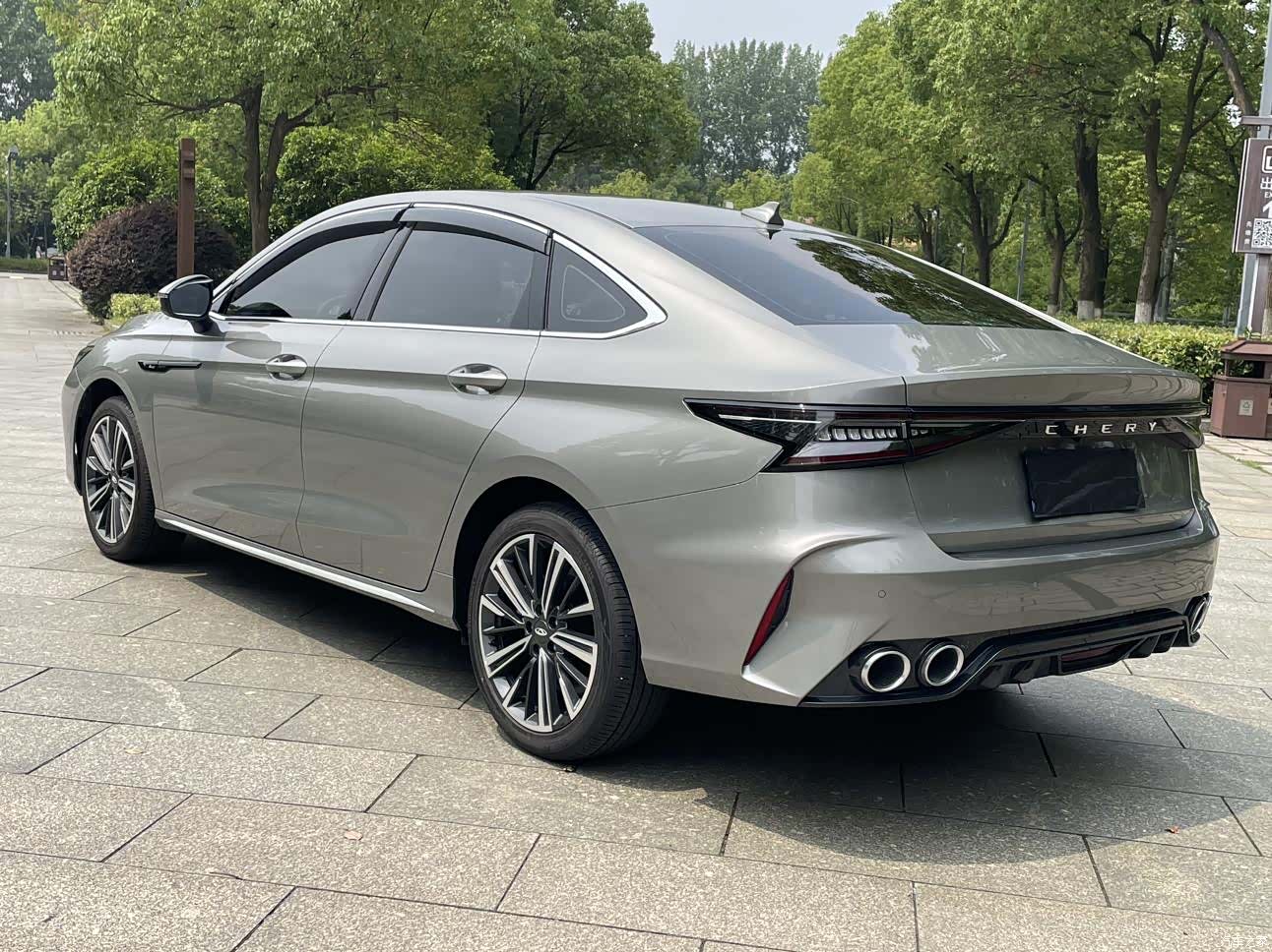 Chery Arrizo 8, 2025 9