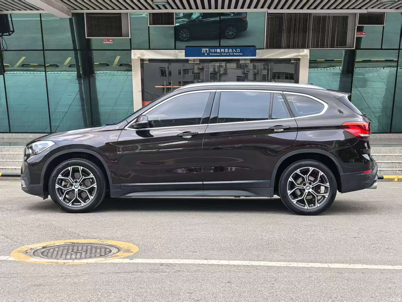 BMW X1, 2020 все фото