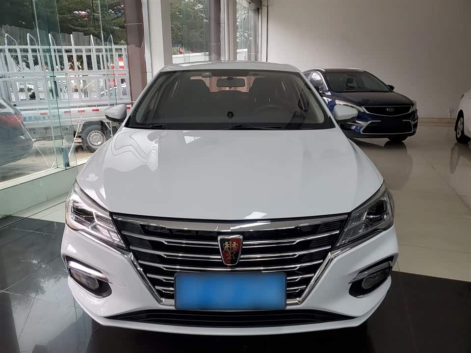 Roewe i5