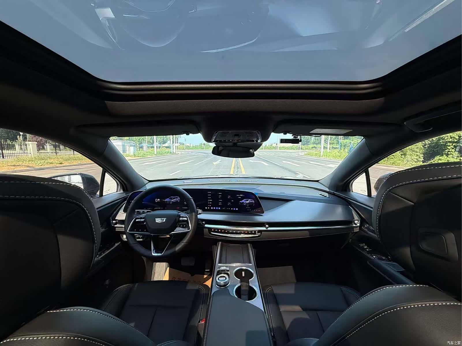 Cadillac XT5, 2025 8