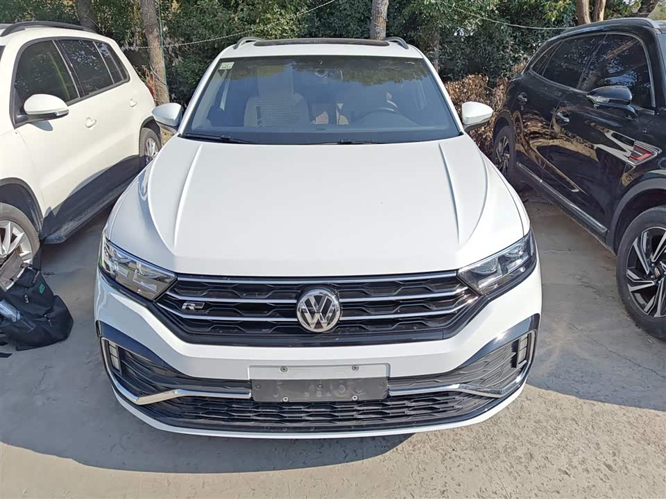 Volkswagen T-ROC exploring Songs