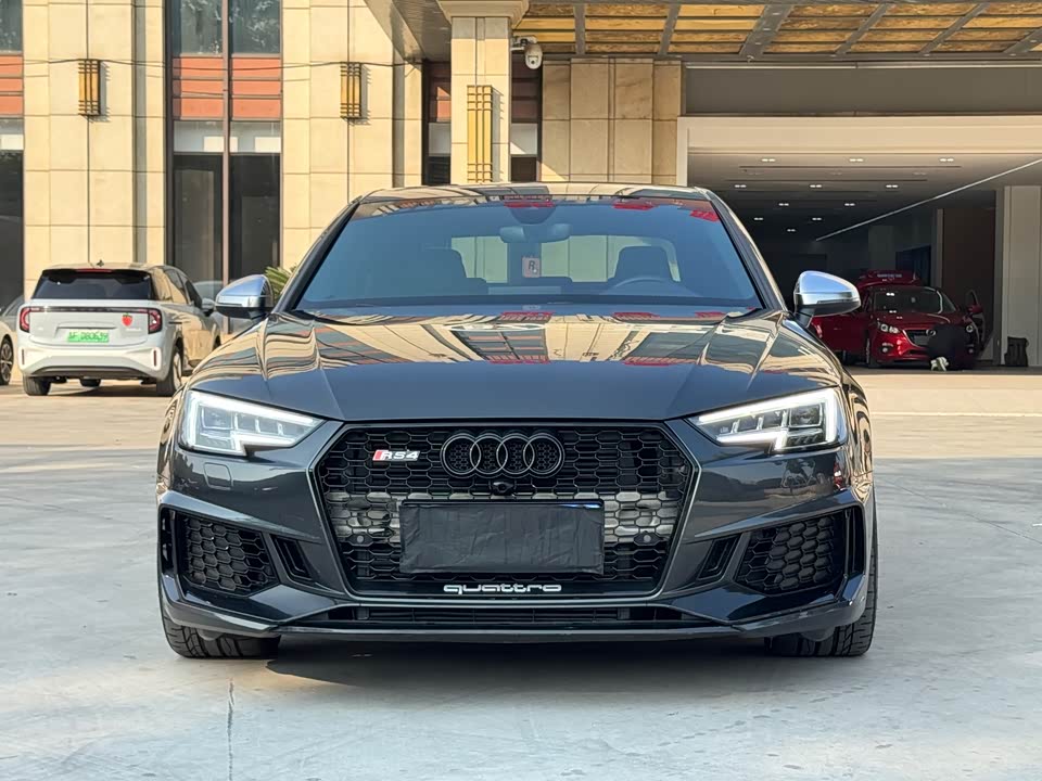 Audi S4