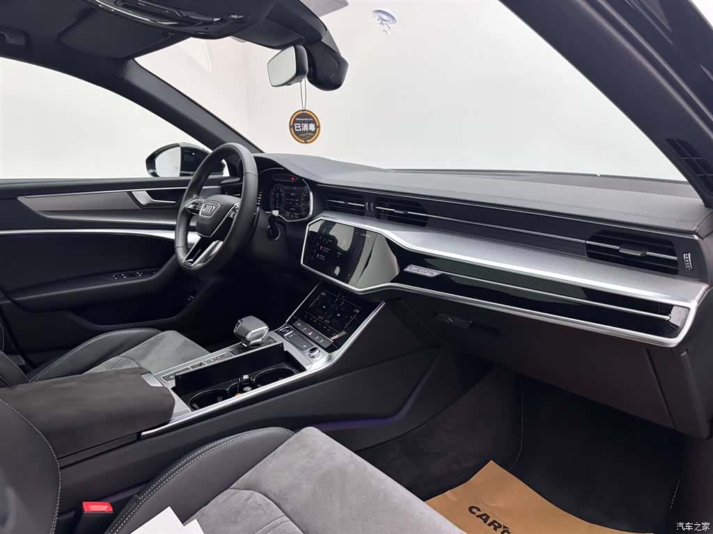 Audi A6L, 2022 11