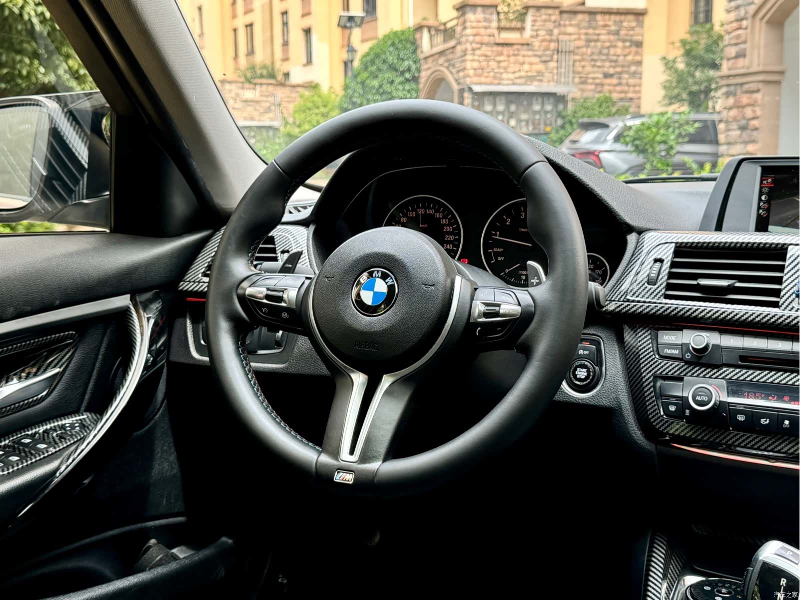 BMW 3 Series, 2015 10