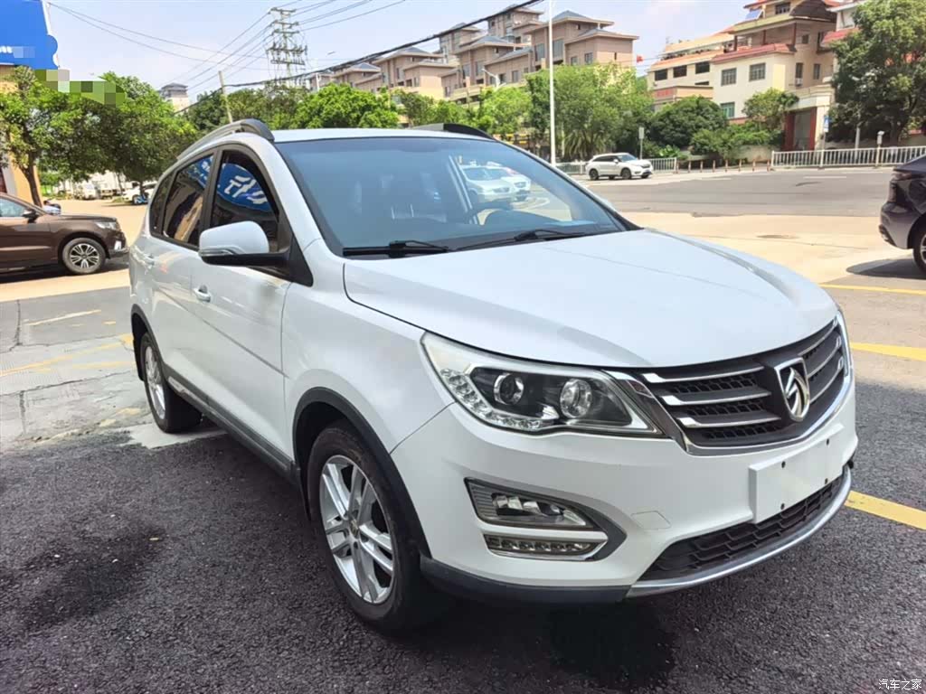 Wuling 560, 2016 4