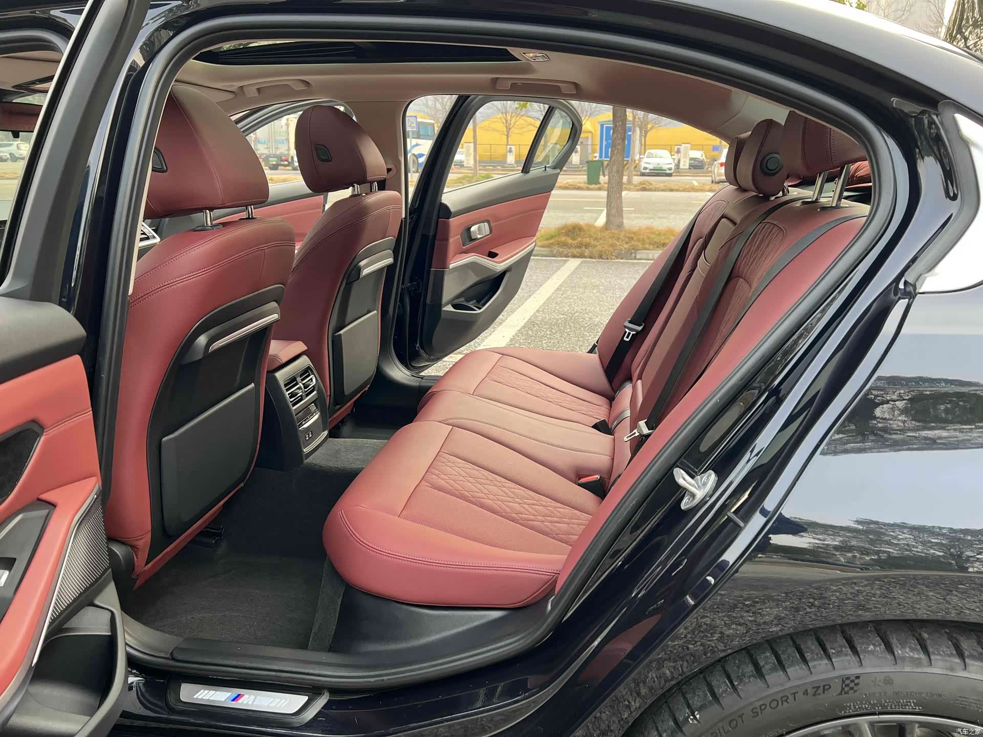 BMW 3 Series, 2022 11