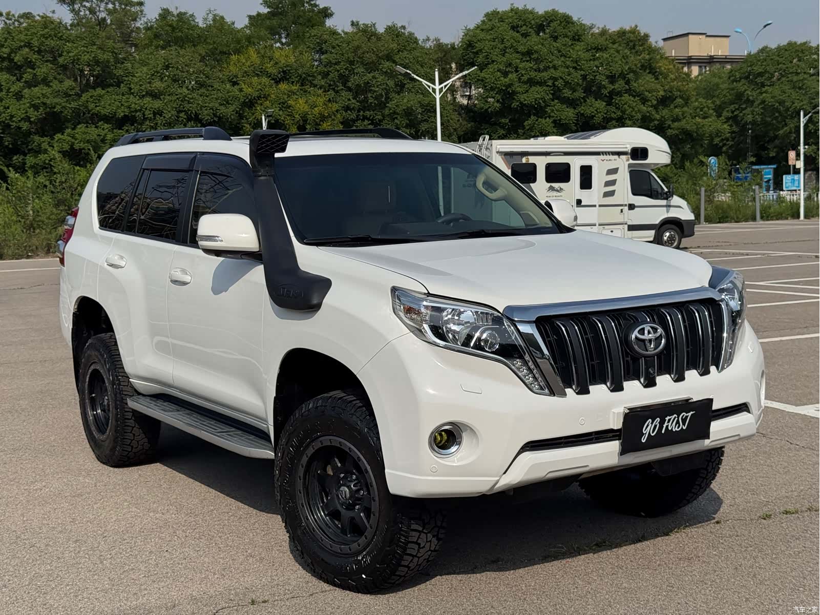 Toyota Prado, 2014 3