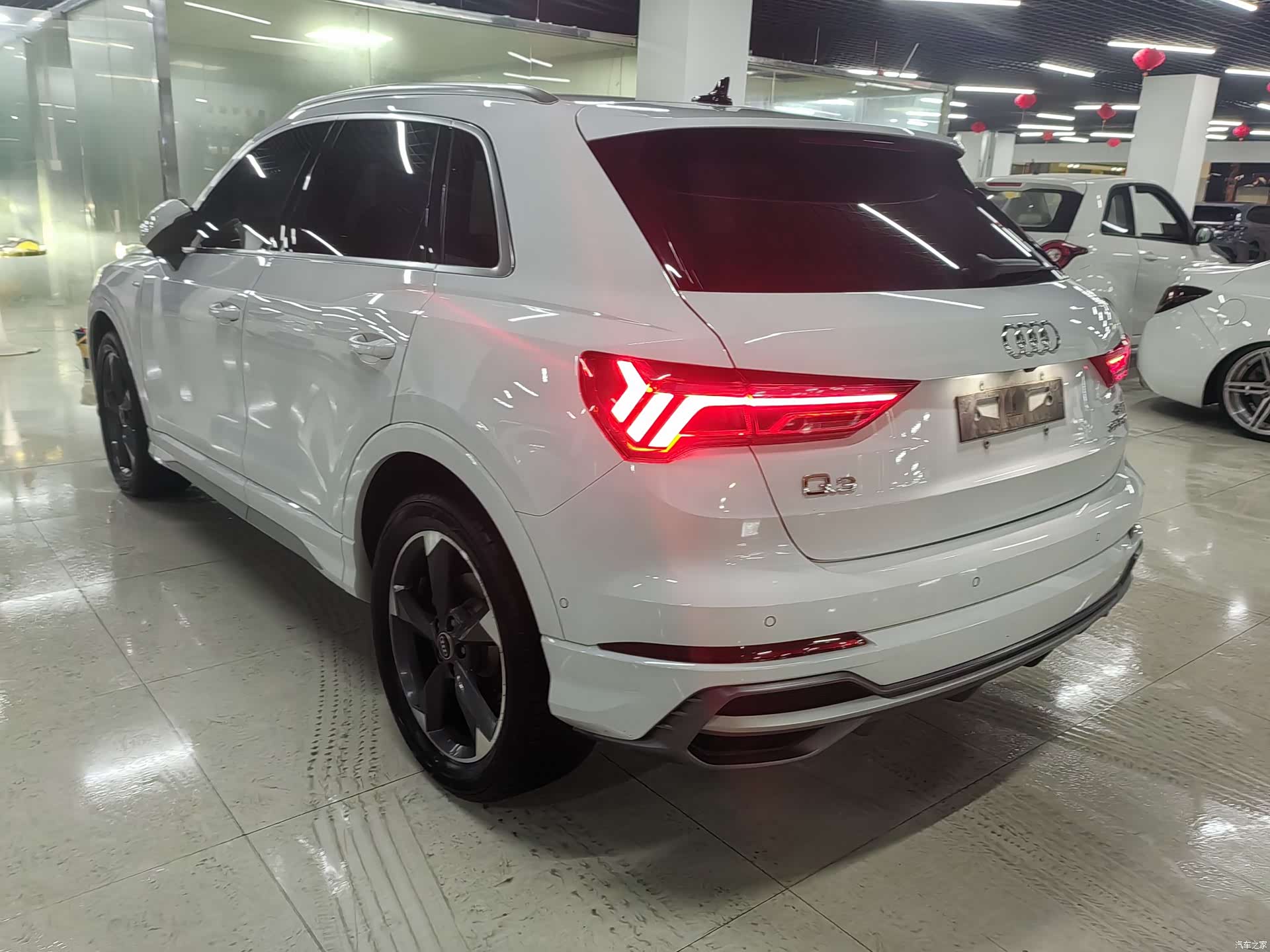Audi Q3, 2023 4