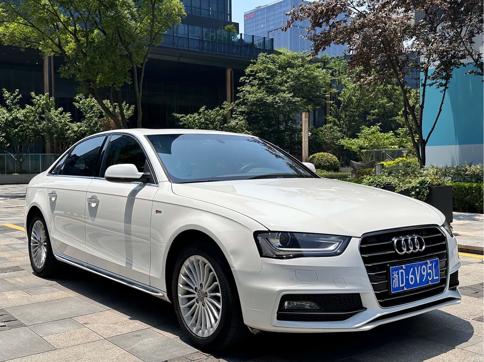 Audi A4L, 2016 3