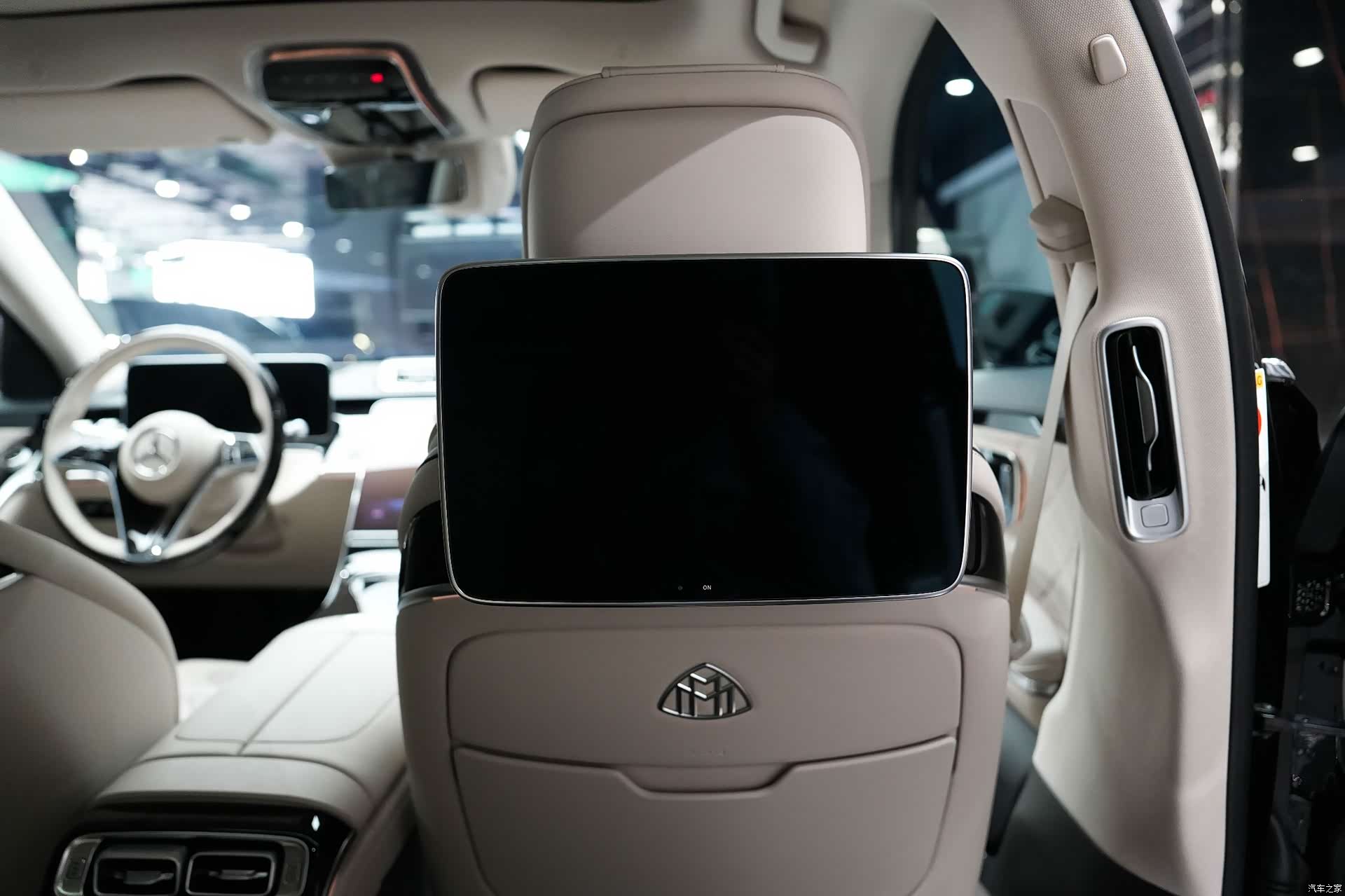 Maybach S-Class, 2026 31