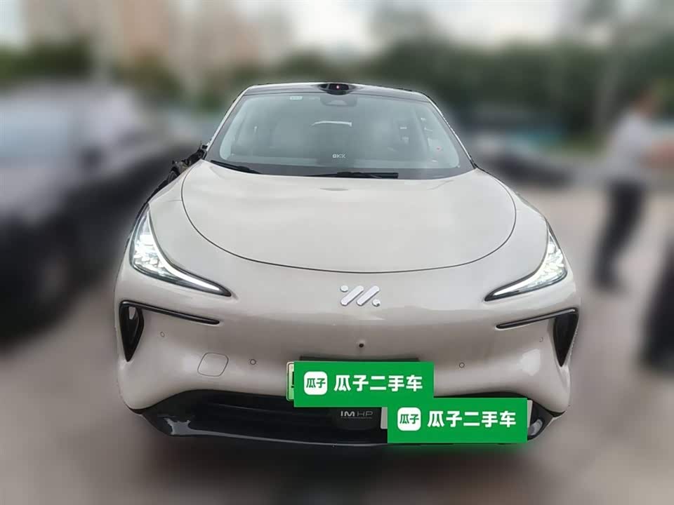 IM Motors Zhiji LS6 IM Motors Zhiji LS6