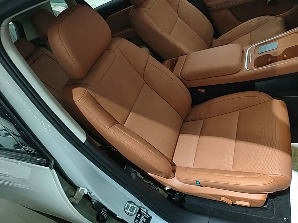 Leapmotor C10, 2025 25