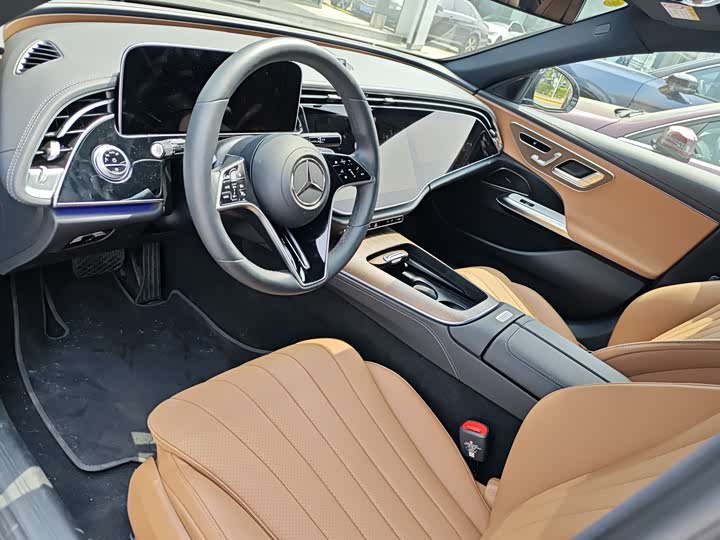Mercedes-Benz E-Class, 2024 года фото 7
