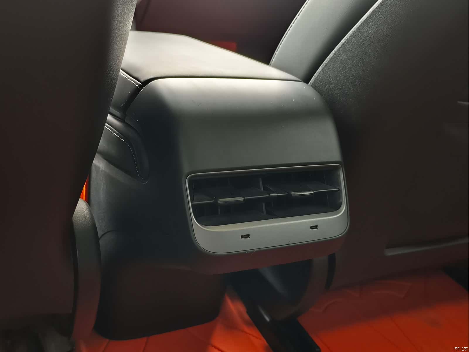 Tesla Model 3, 2023 23