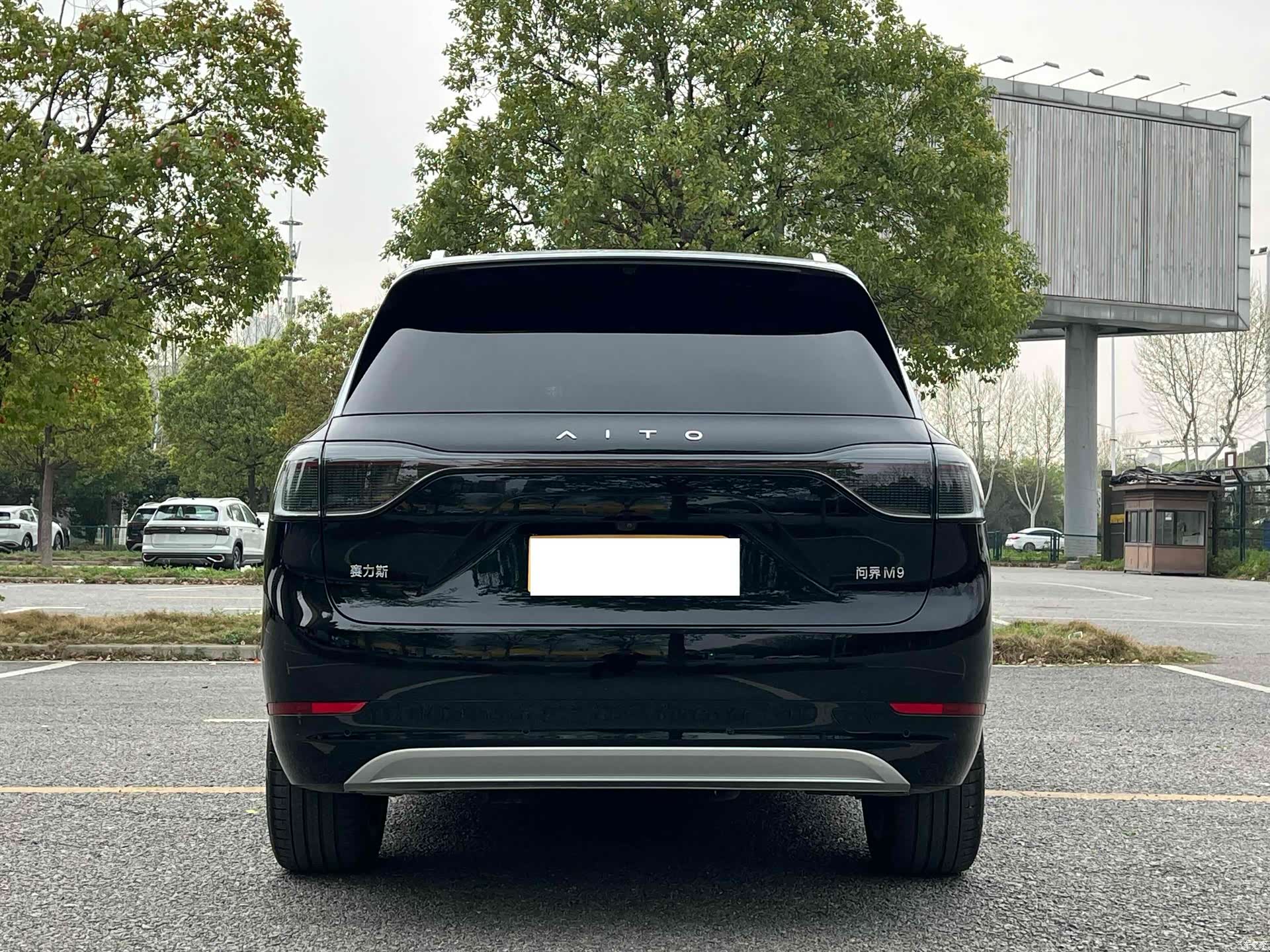 AITO M9, 2024 11