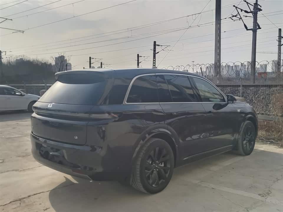 Li Auto Ideal L8