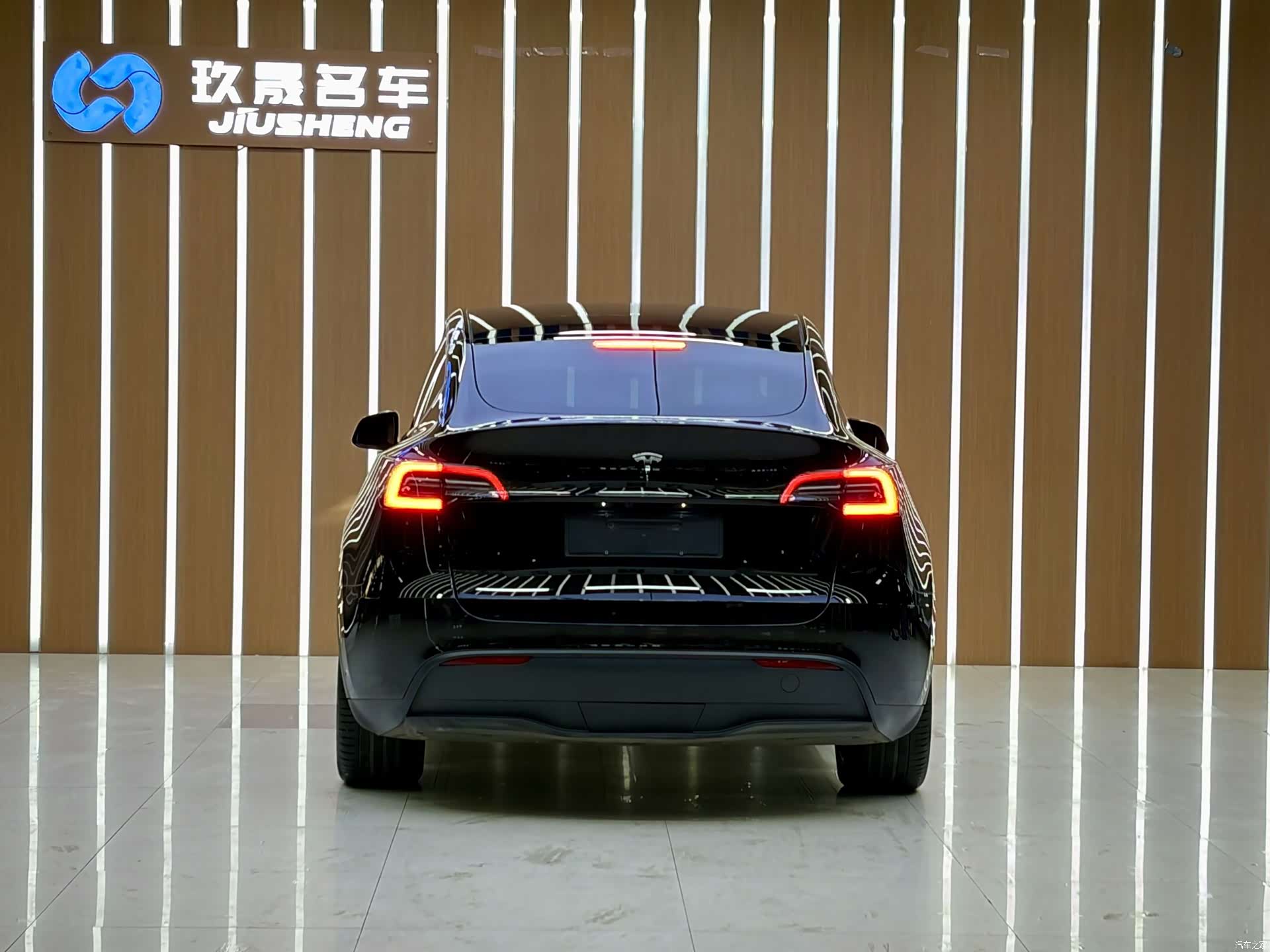 Tesla Model Y, 2022 20