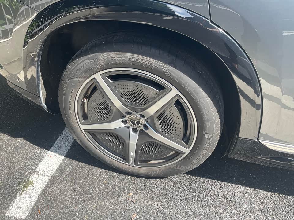Mercedes-Benz EQS