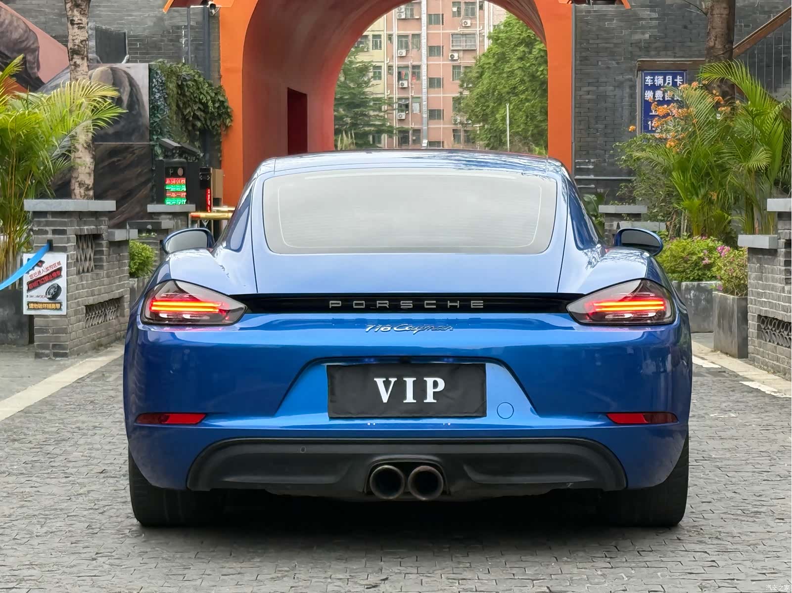Porsche Cayman, 2017 8