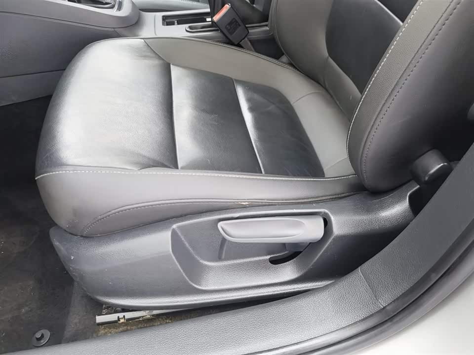 Volkswagen Sagitar Volkswagen Sagitar