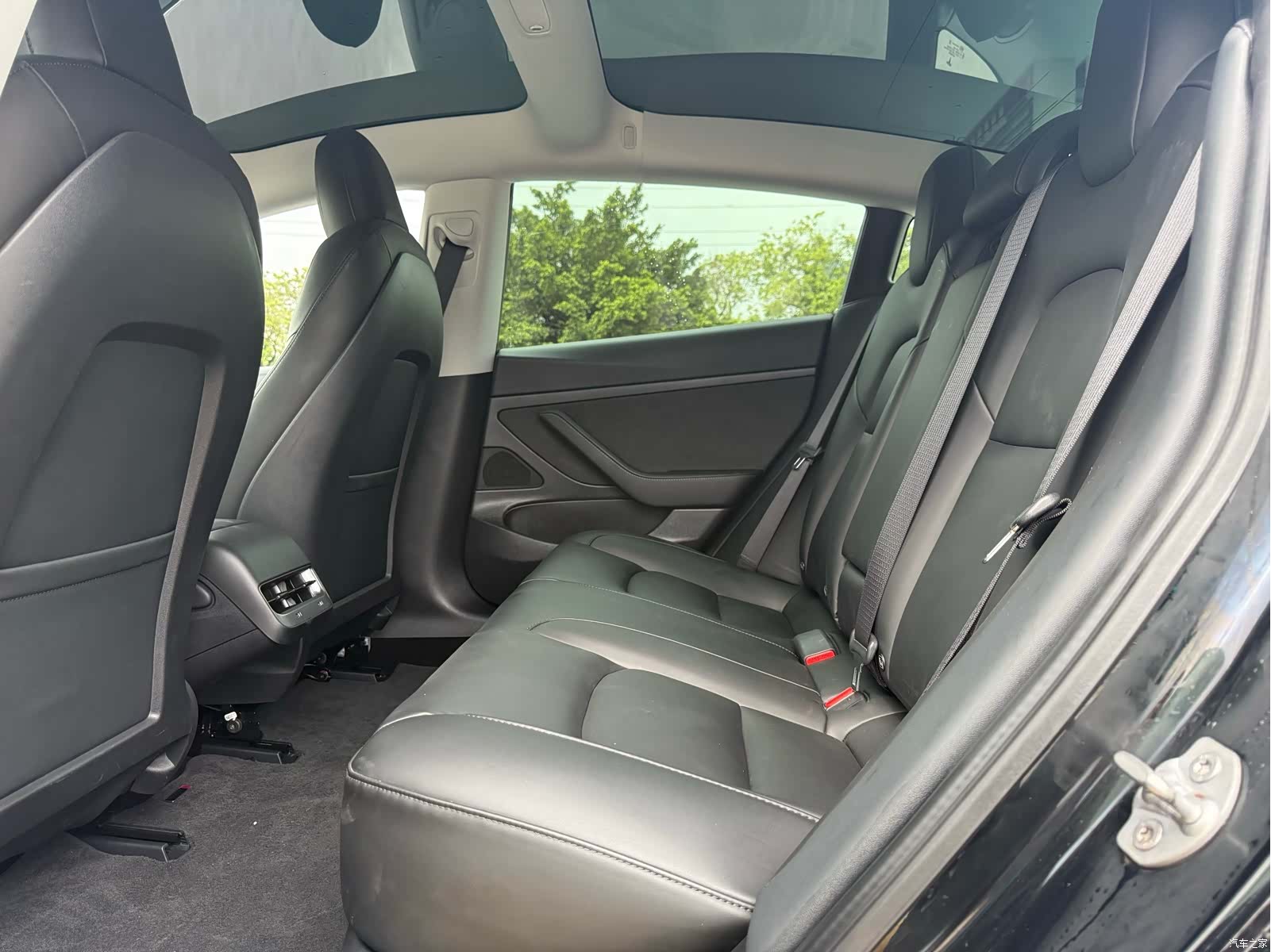 Tesla Model 3, 2020 8