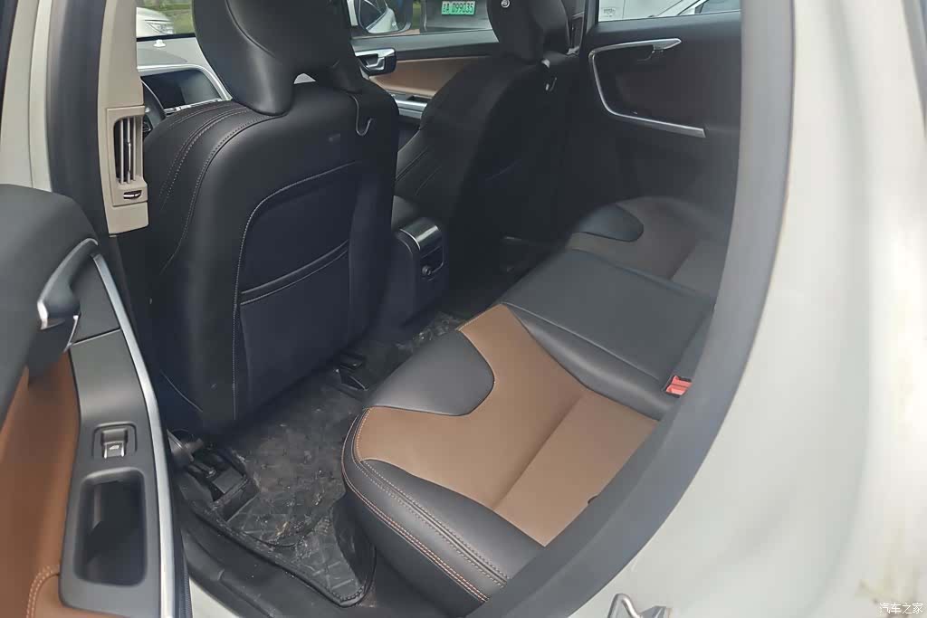 Volvo XC60, 2016 11