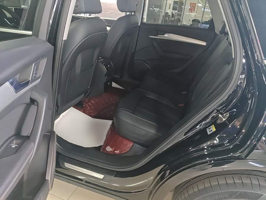 Audi Q5L 2021, фото 17