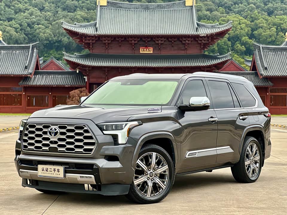 Toyota Sequoia