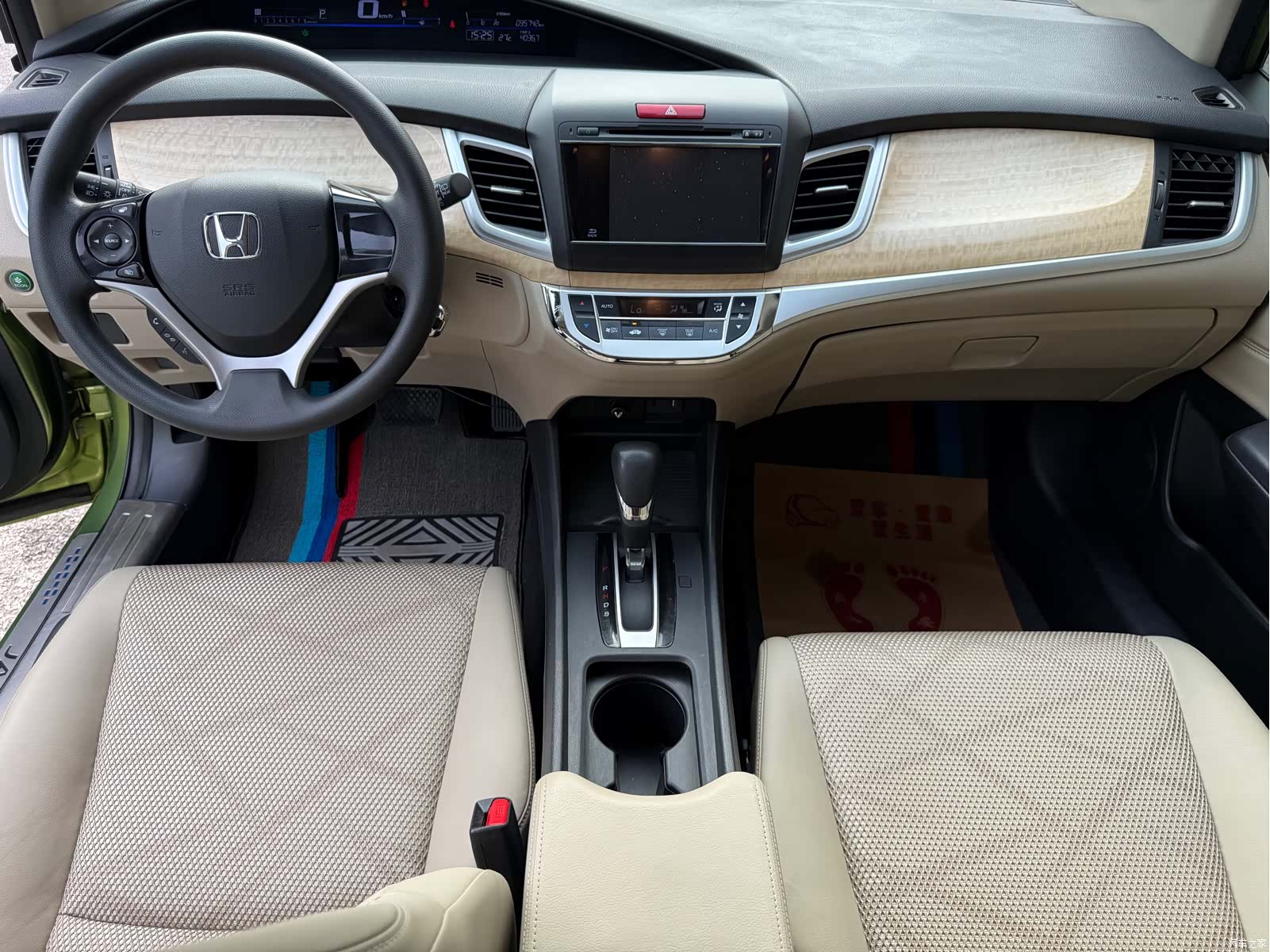 Honda Jade, 2013 6