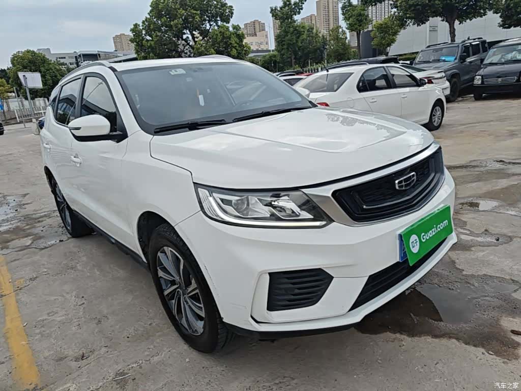 Geely X6, 2020 4