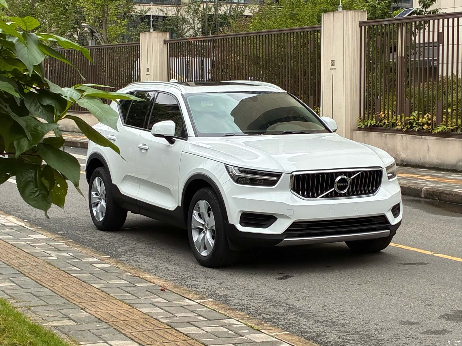 Volvo XC40, 2021 3