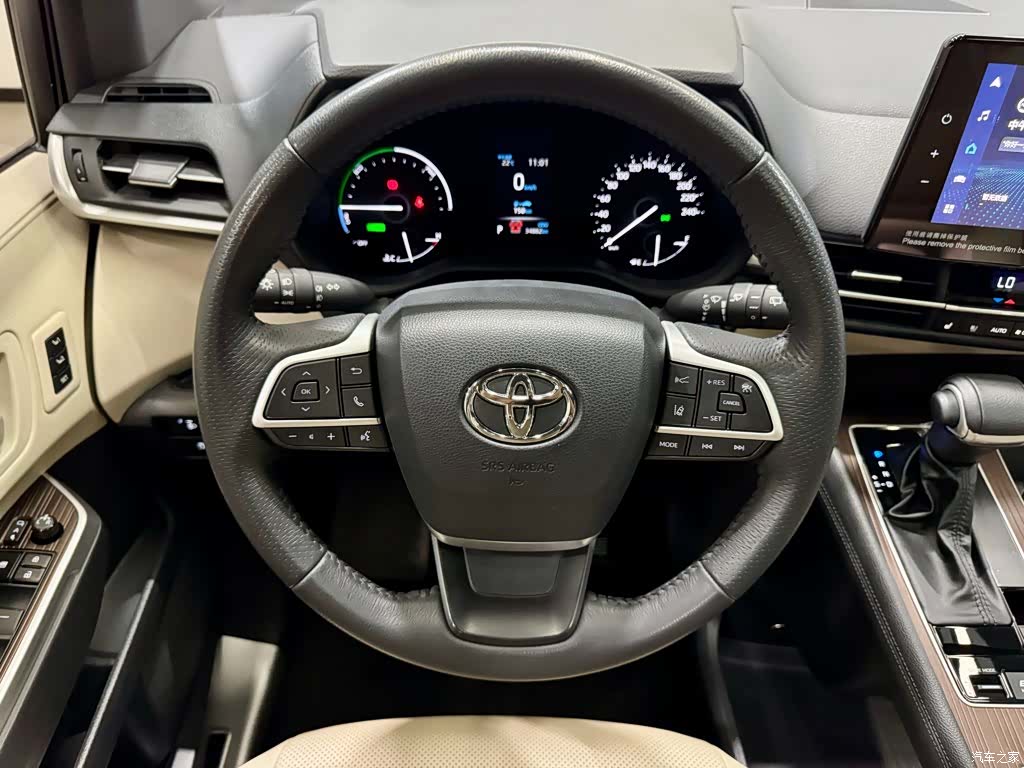 Toyota Granvia, 2024 23
