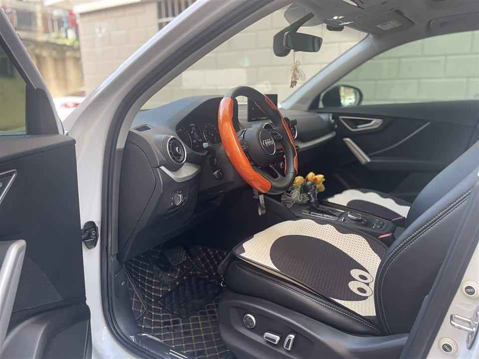 Audi Q2L Audi Q2L