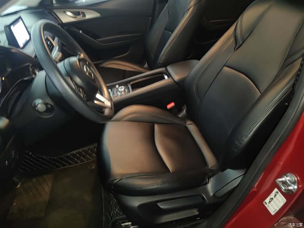 Mazda Mazda3, 2018 15