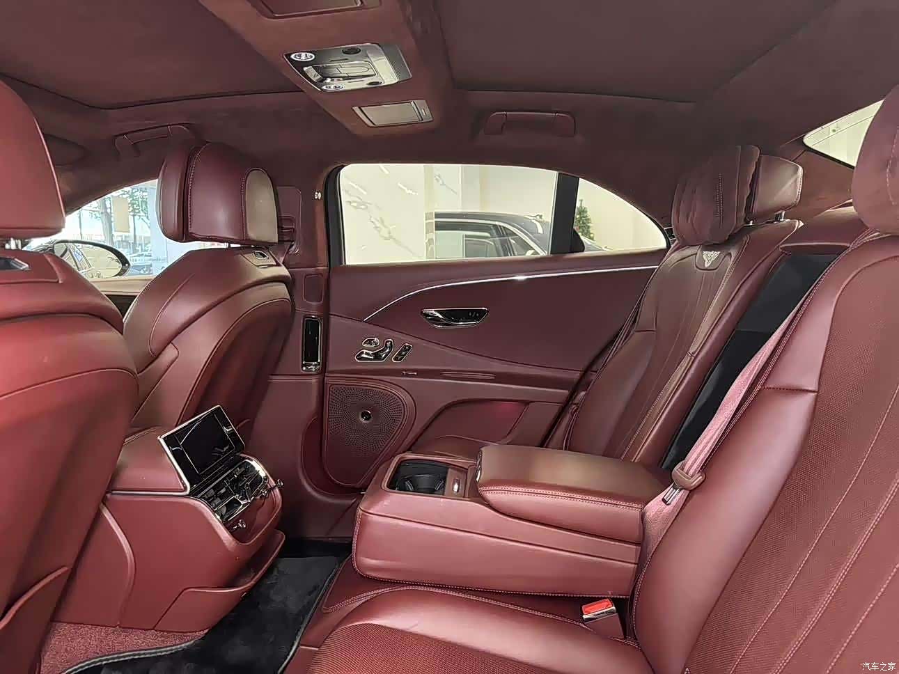 Bentley Flying Spur, 2022 все фото