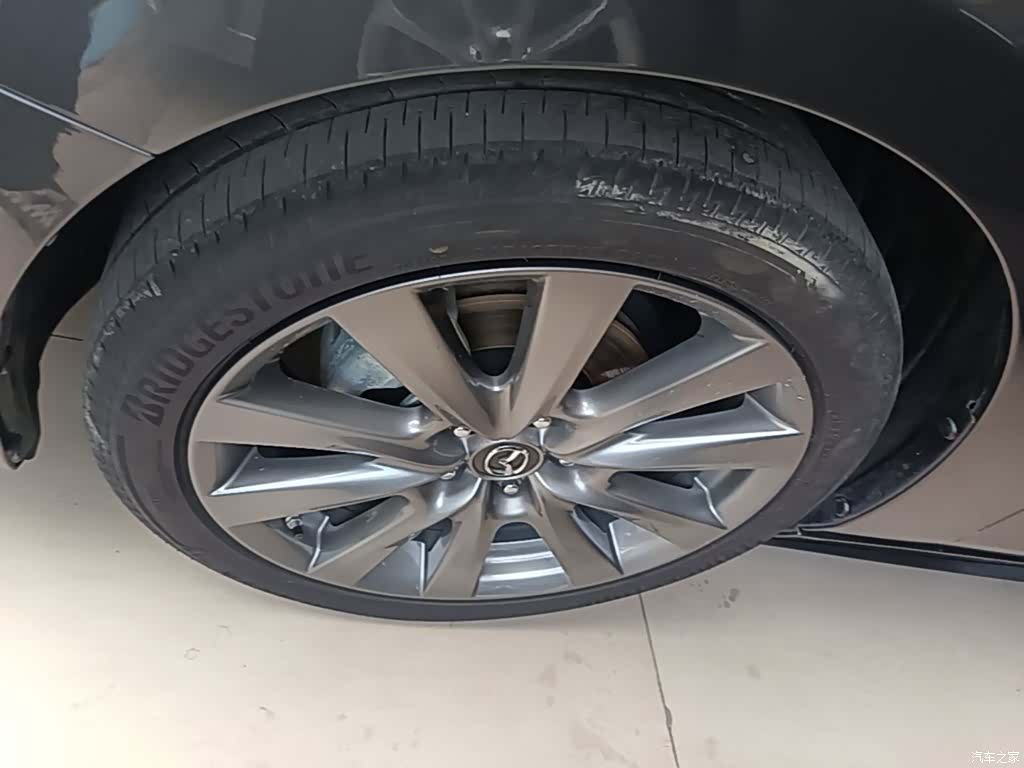 Mazda Mazda3, 2023 23