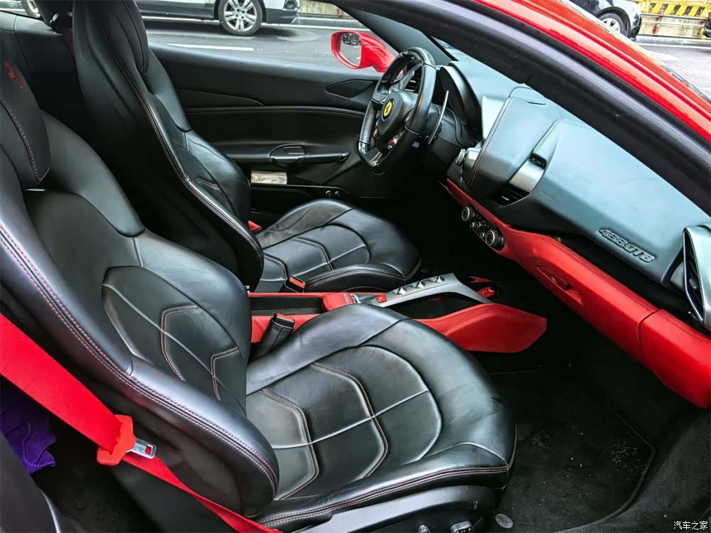 Ferrari 488, 2018 9
