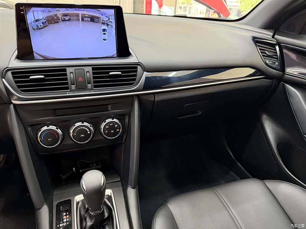 Mazda CX-4, 2022 12