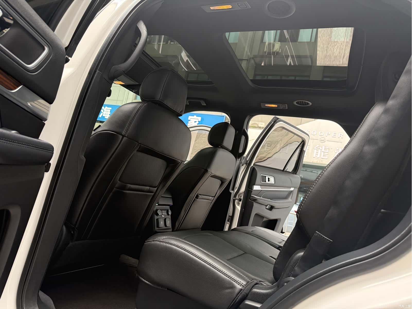 Ford Explorer, 2018 10
