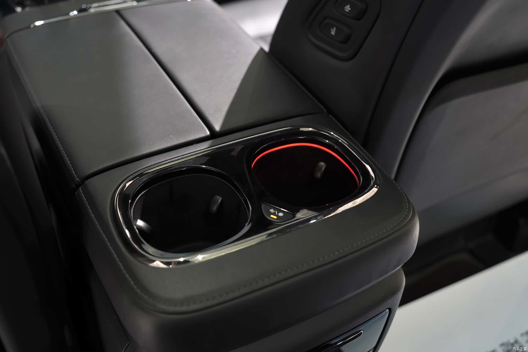 Trumpchi M8, 2023 12