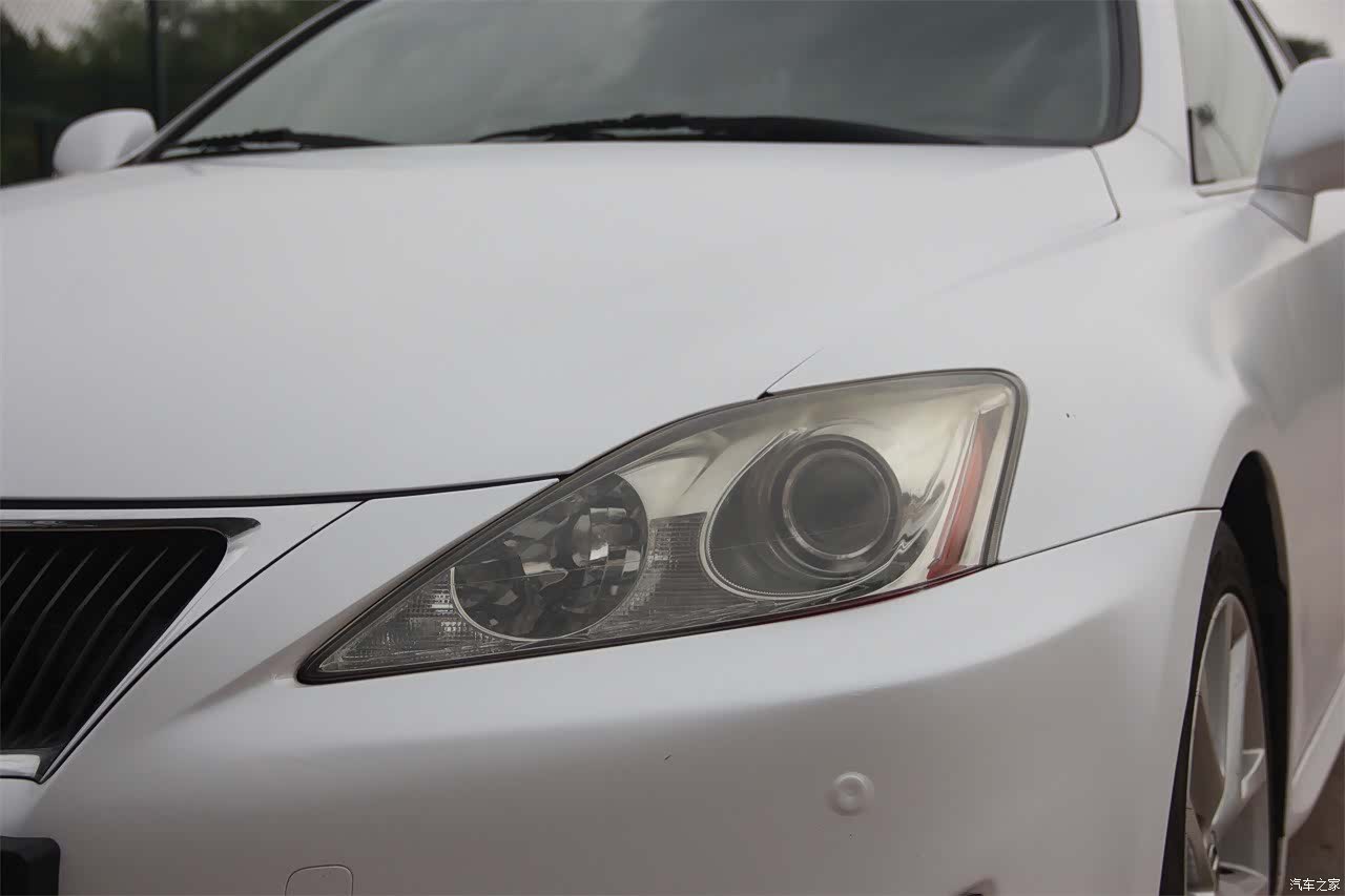 Lexus IS, 2012 10