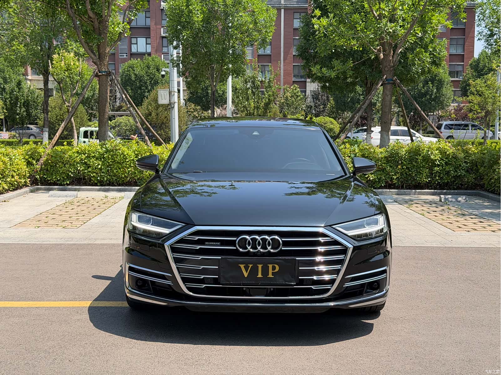 Audi A8L, 2022 1