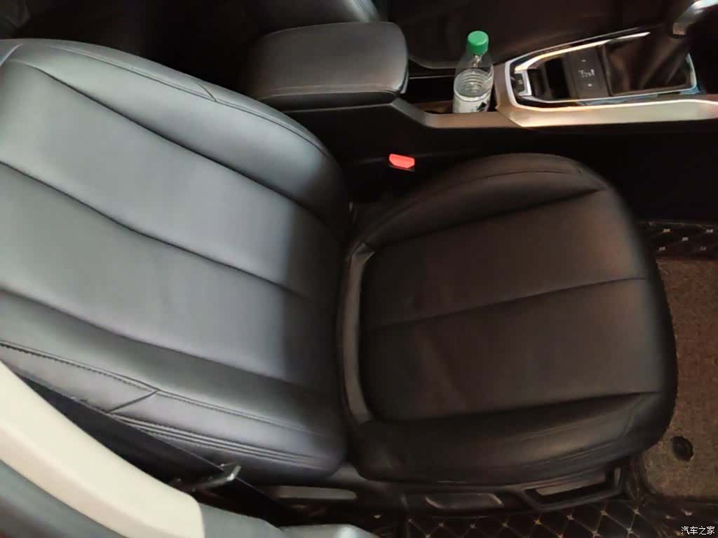 Peugeot 408, 2016 25