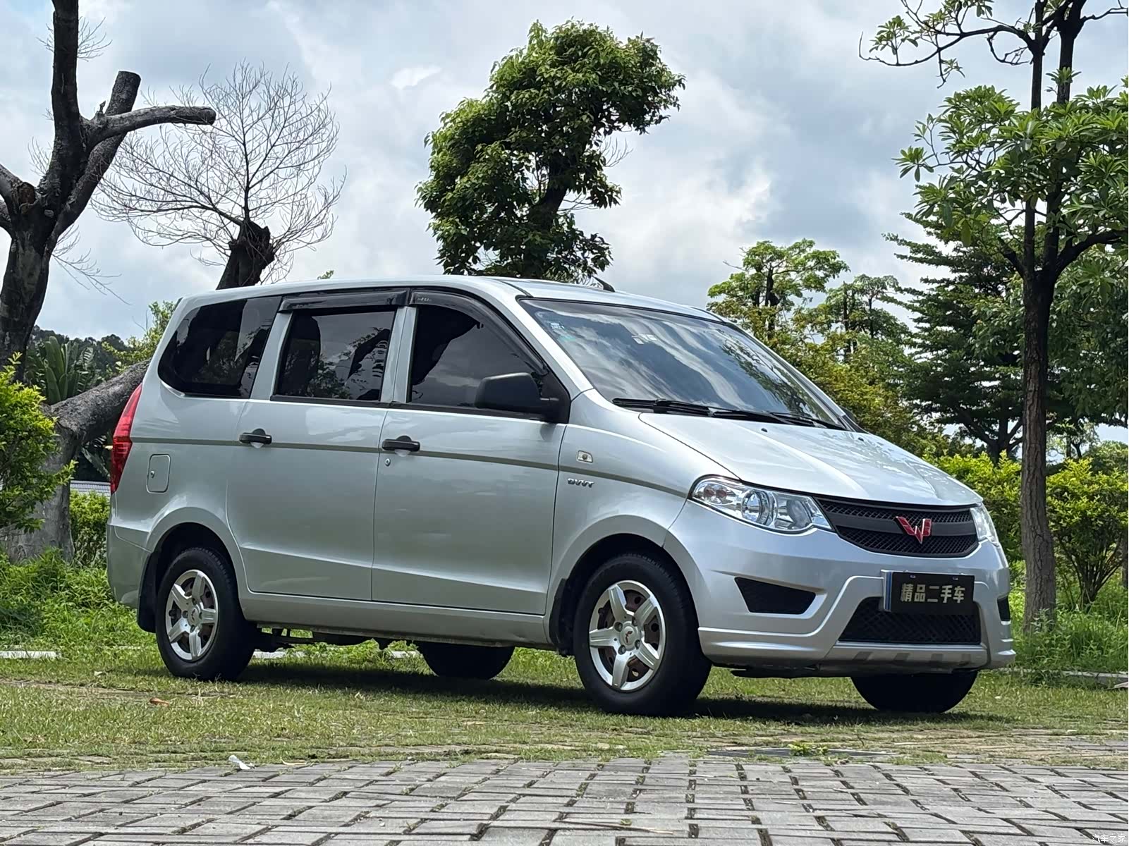 Wuling Hongguang, 2017 4