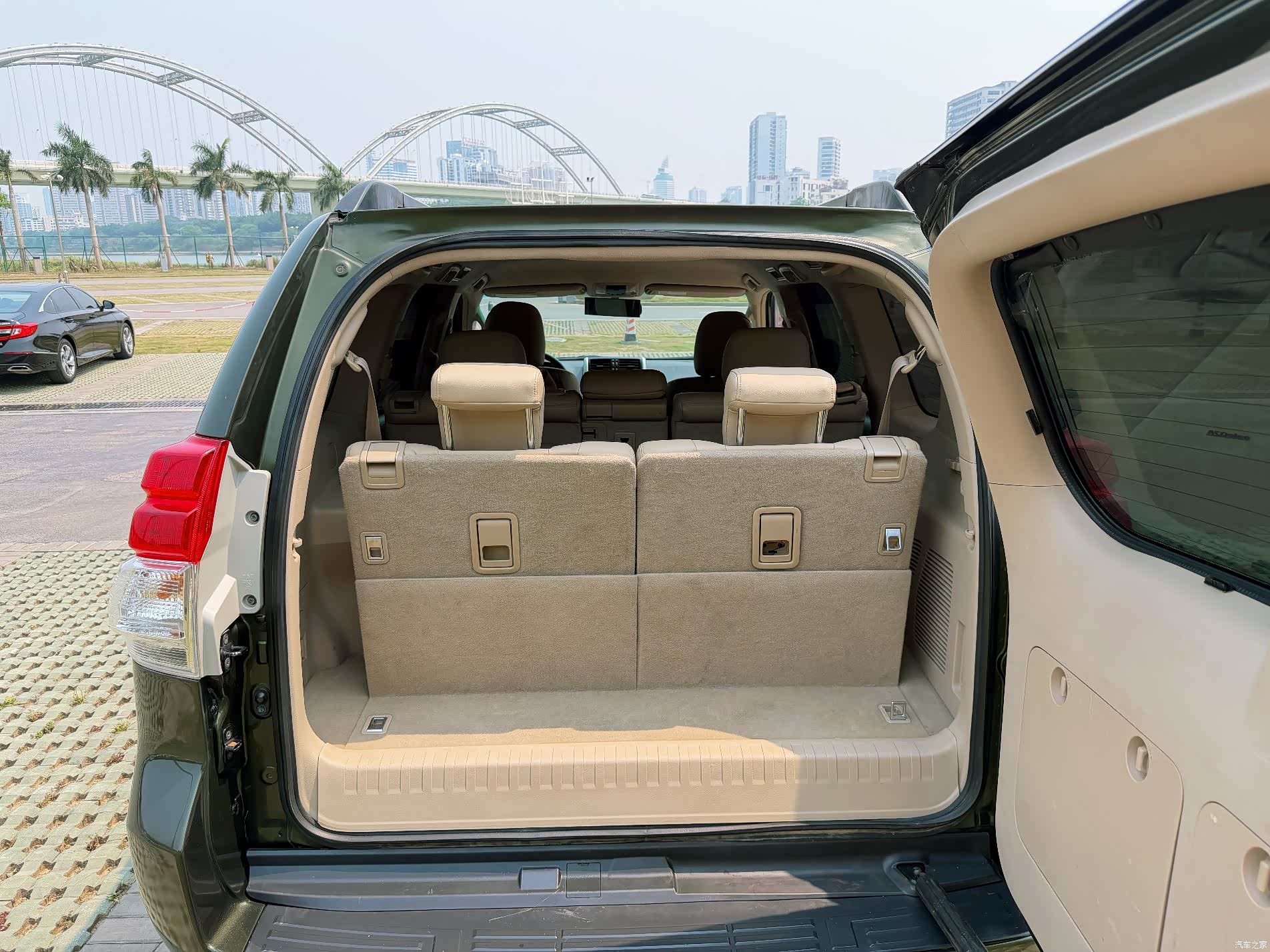 Toyota Prado, 2012 16