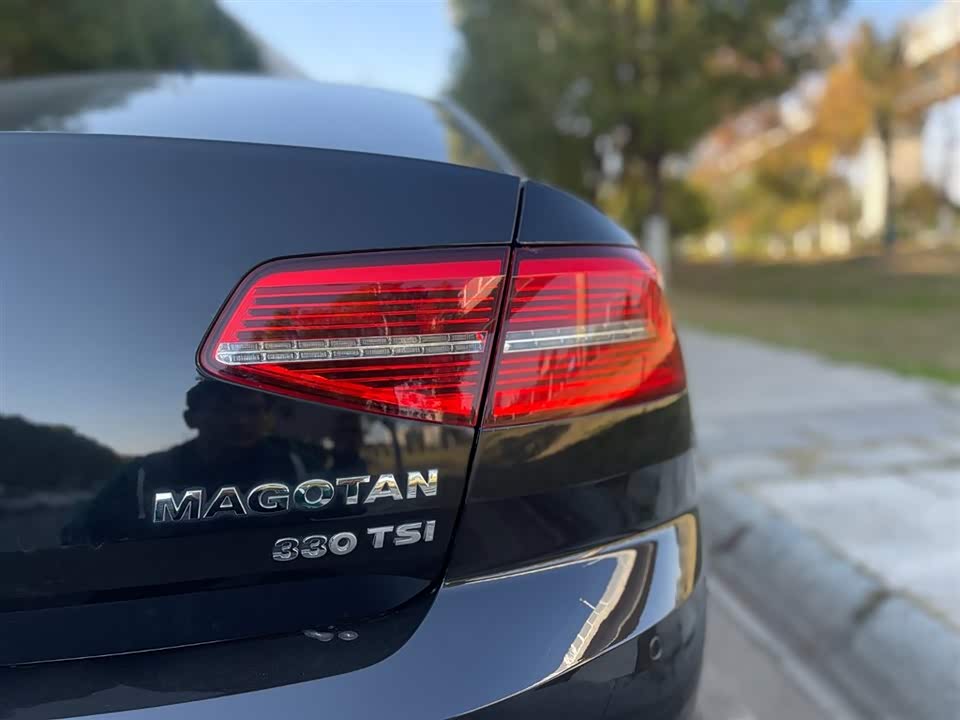 Volkswagen Magotan
