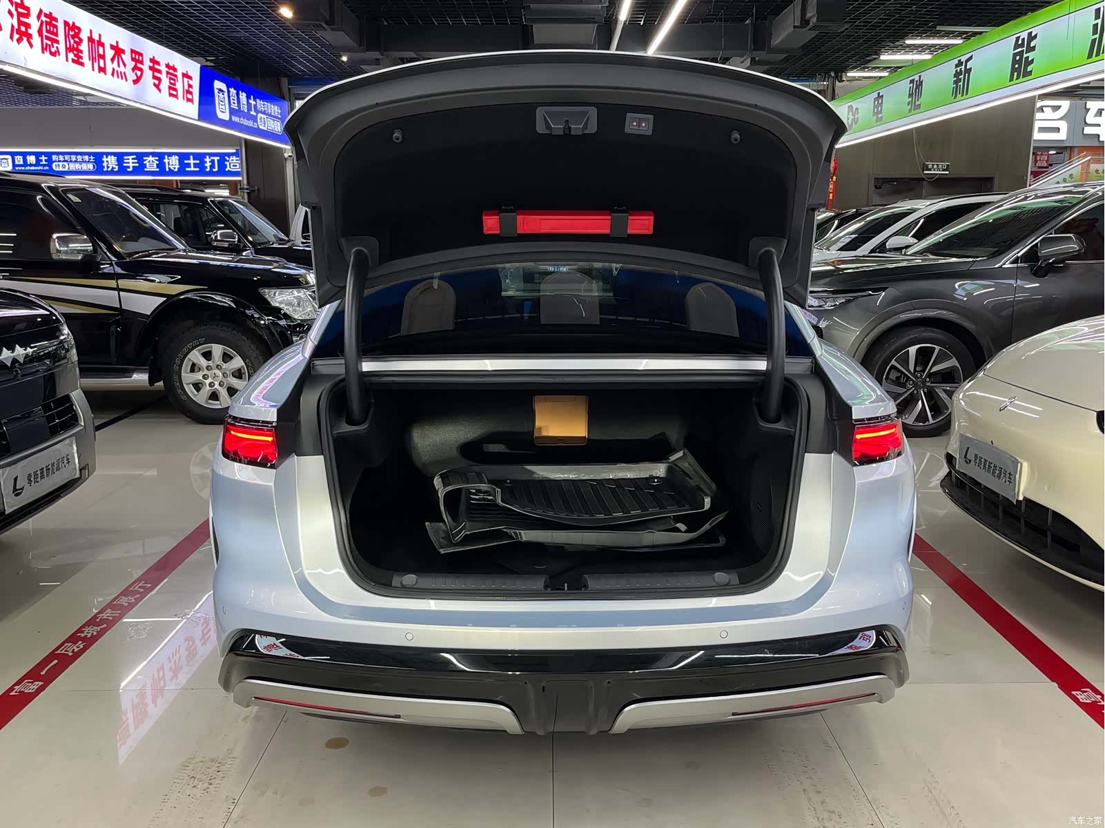 BYD Han, 2025 16